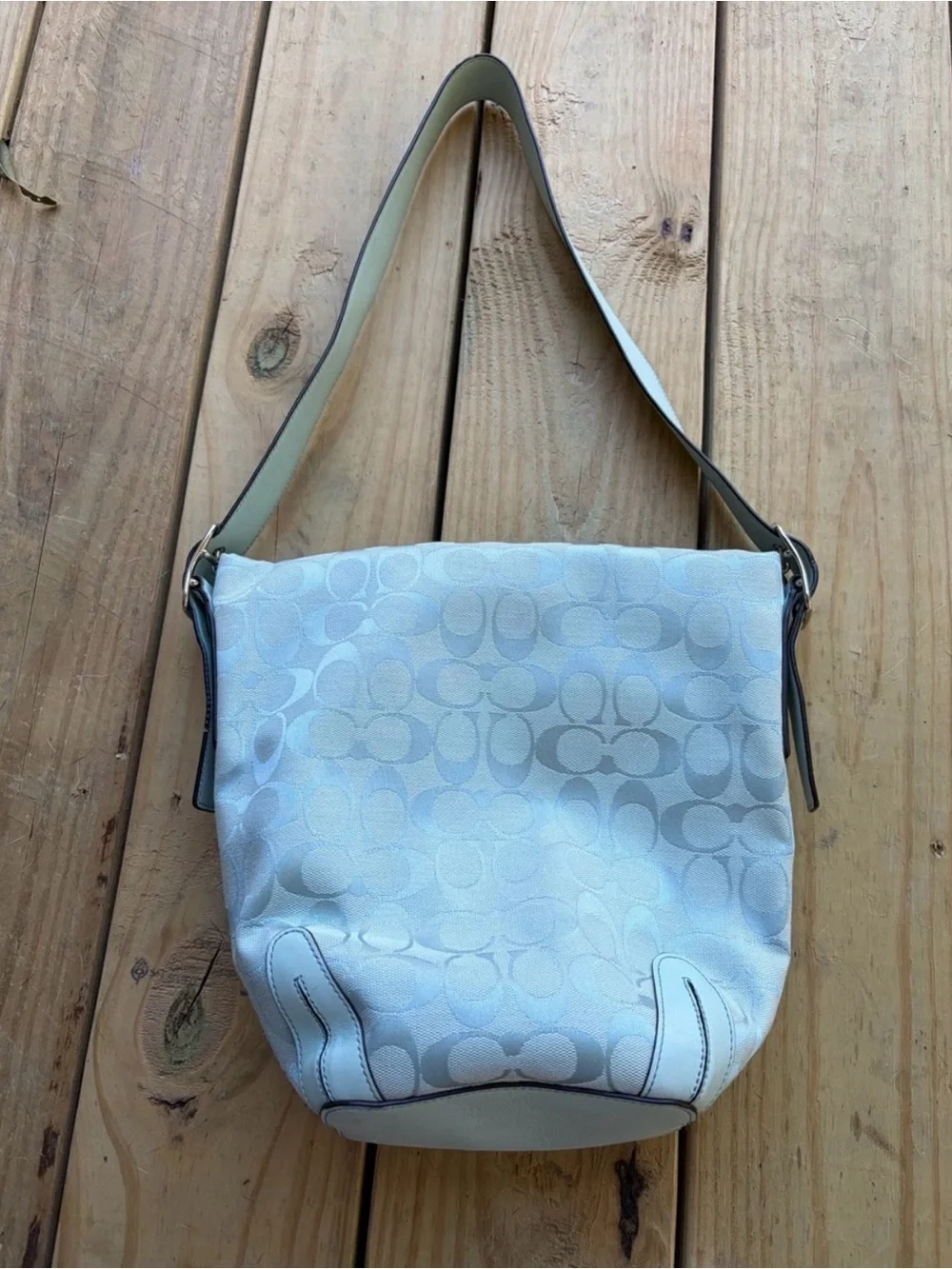 Coach vintage Y2K Light Blue Shoulder Bag